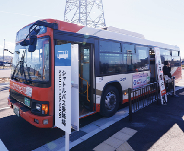 シャトルバス画像