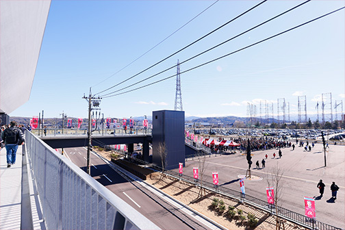 10:00 南駐車場OPEN